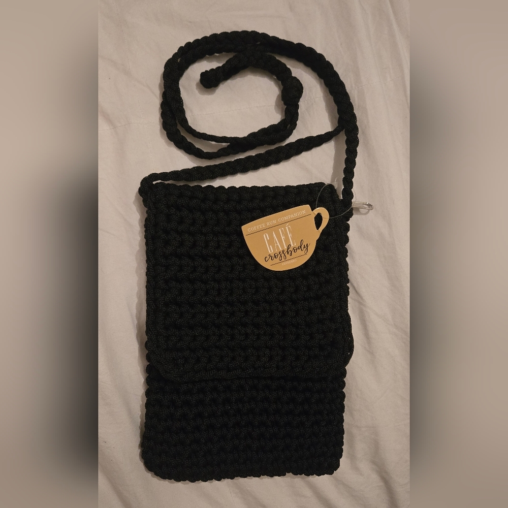 ❤️NWT - Café Crossbody Crochet Purse/Shoulder Bag with Zippered Opening; B…